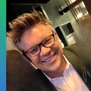 Meet your Posher, Posh